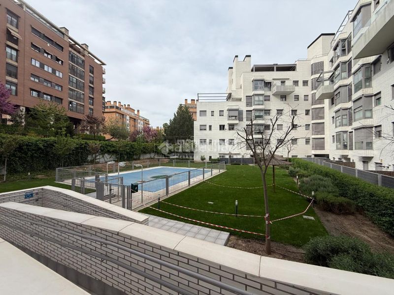 Foto e9d60817-1bfb-4629-9db3-5283c49460a3. Pis a PAU de Carabanchel Madrid