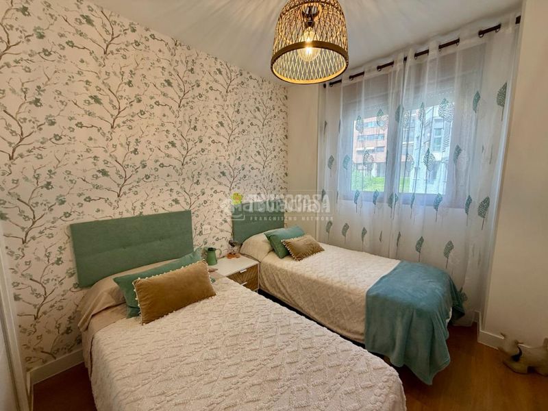Foto 06786aed-c0a0-45c0-8148-17e03e078dd5. Pis a PAU de Carabanchel Madrid
