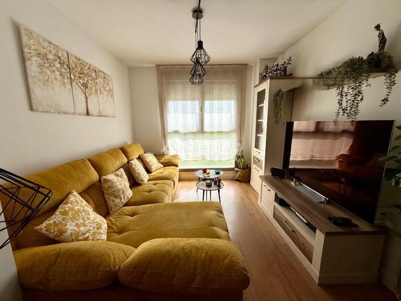 Foto 6d6de6c1-1172-4265-afe9-2f07c5b72d1e. Pis a PAU de Carabanchel Madrid