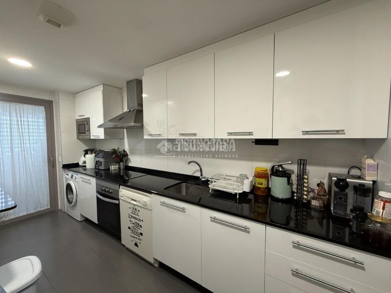 Foto ca53a9f8-0a4c-4147-924a-167c0d108e50. Pis a PAU de Carabanchel Madrid