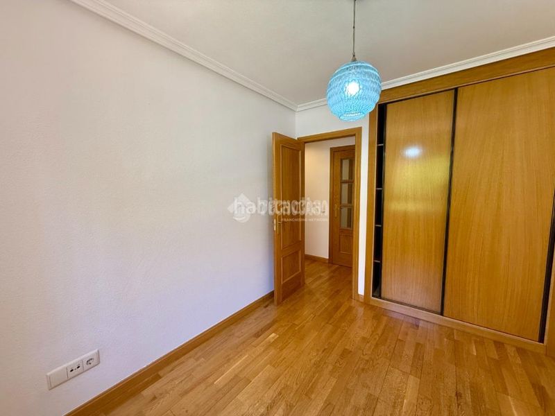 Foto 043db64e-caca-47a1-9e6e-d592b0214d52. Pis a Abrantes Madrid