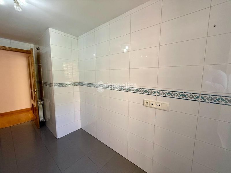 Foto 1d0f3c2b-ad41-45c2-a926-f2e725834bdc. Pis a Abrantes Madrid