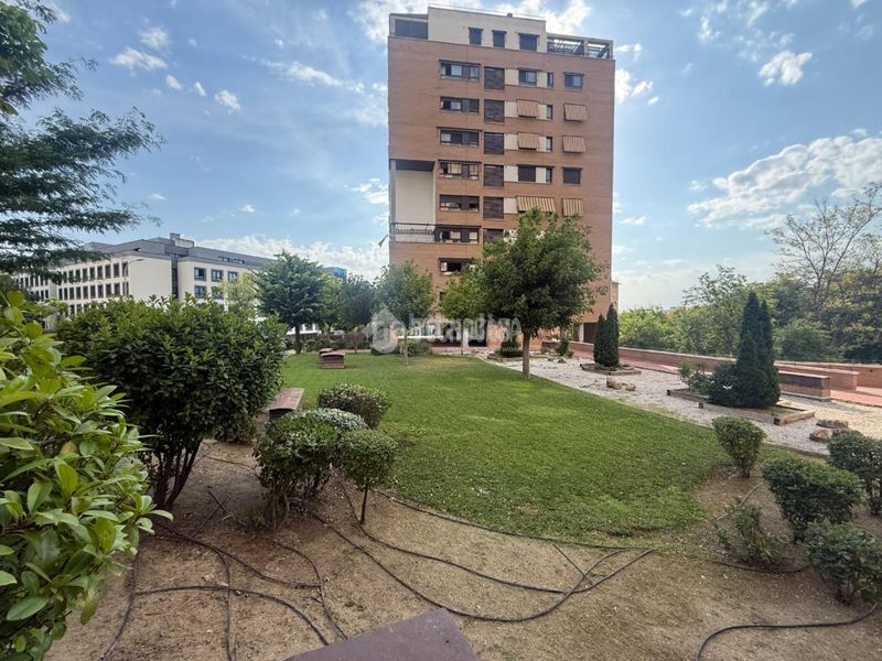Foto 1b00d700-c5f4-40e4-88f0-ae8e28f533ff. Pis amb calefacció piscina a PAU de Carabanchel Madrid