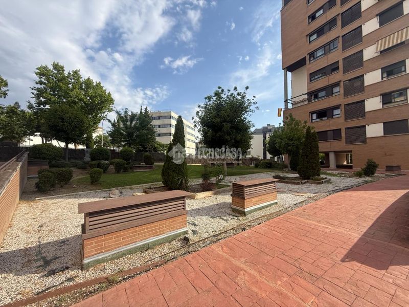 Foto f4e4dba3-dc22-435f-bffd-58111b338fcc. Pis amb calefacció piscina a PAU de Carabanchel Madrid
