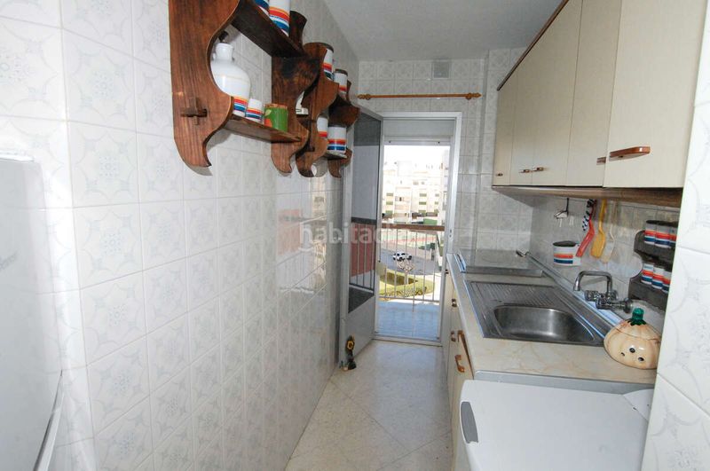 Foto 35899b85-f2ae-49c6-967b-3e6545446091. Piso apartamento de 2 dormitorios en urbanización salomar en Salobreña