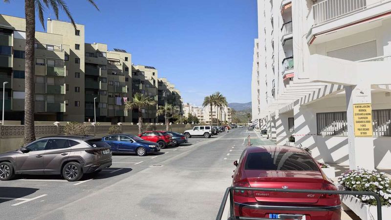 Foto 37d05d89-eb63-4033-8bb9-d089c287034a. Piso apartamento de 2 dormitorios en urbanización salomar en Salobreña