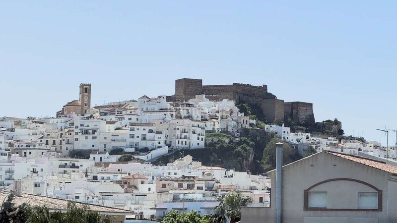 Foto b4b89cb2-1b2e-4874-b2a6-4e43ce5bbe42. Pis amb aparcament piscina a Salobreña costa Salobreña