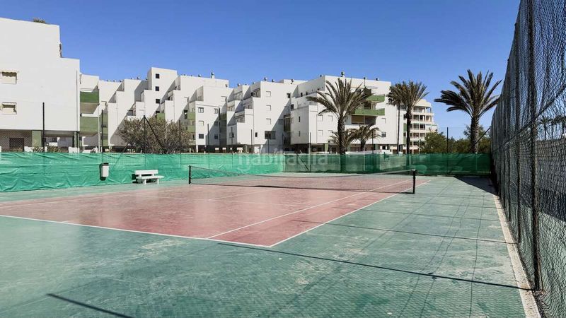 Foto cb0439f2-e909-413e-b18b-22115be525af. Piso apartamento de 2 dormitorios en urbanización salomar en Salobreña
