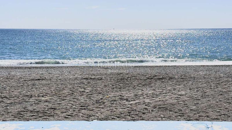 Foto e3938a0e-f480-4fb4-83e2-fc2afefd3633. Pis amb aparcament piscina a Salobreña costa Salobreña