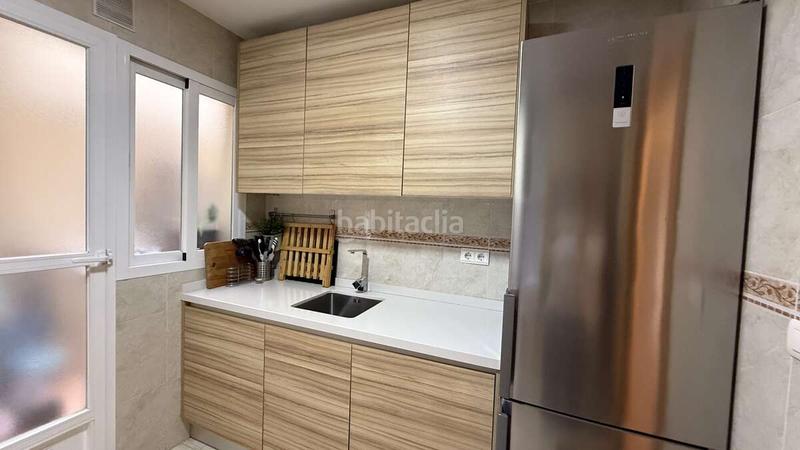 Foto dd5a98de-879f-44e5-a442-6a444a99188e. Location appartement avec parking piscine dans Residencial Triana - Barrio Alto Gabias (Las)