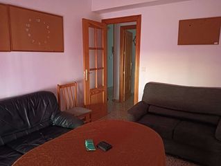 Miete Etagenwohnung  Doctor fleming. Piso de 3 dormitorios para estudiantes