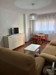 Rent Flat  Doctor s�nchez mariscal. Piso ideal estudiantes o trabajadores en zona plaza de toros