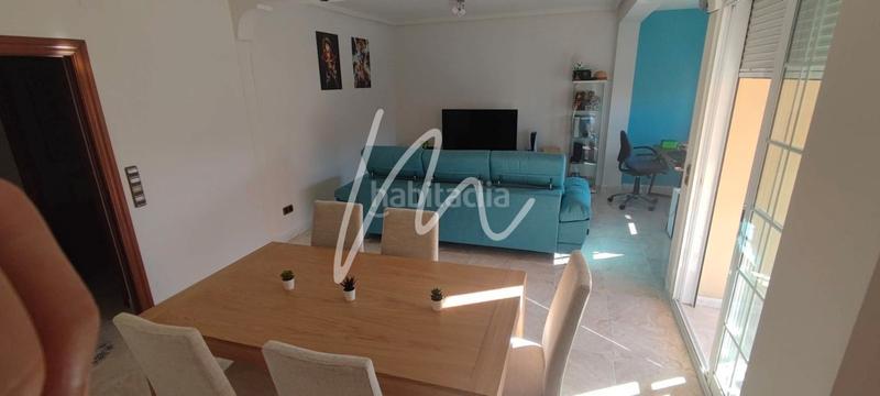 Foto 564af07f-10d4-446f-a8ab-b28a6e065aa5. Affitto appartamento in Torrefiel Valencia