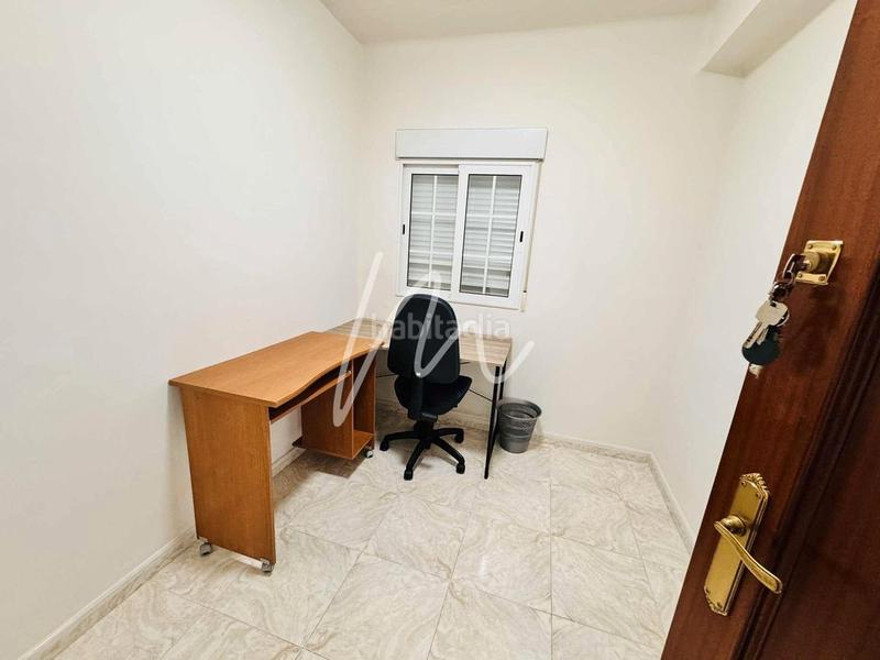 Foto f1c71dda-1624-433e-b9f8-1678f9074601. Miete etagenwohnung in Torrefiel Valencia