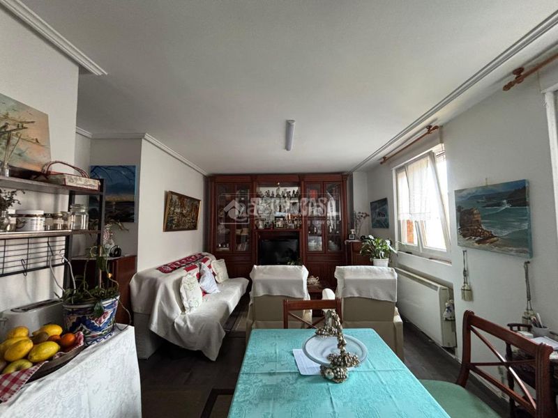 Foto 4f4a2ae2-f572-4e87-acea-99fe34157d5b. Piso  en venta en Los Castros Santander