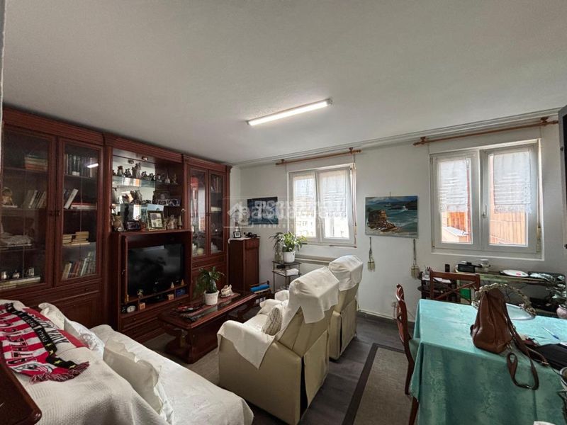 Foto d113e567-601e-4ca7-8ac9-f362acb0947e. Piso  en venta en Los Castros Santander