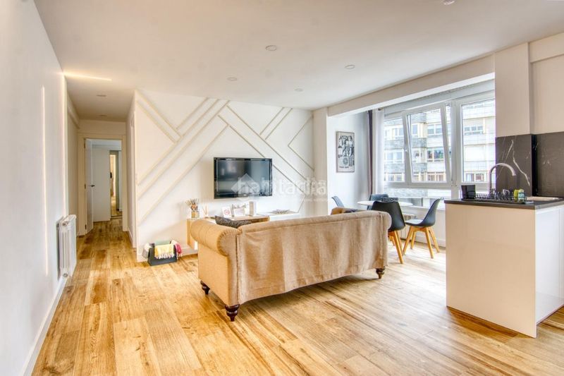 Foto aed09254-7587-4223-b862-f0fe8db18ea4. Flat with heating in Los Castros Santander