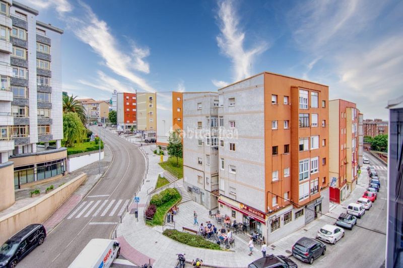 Foto e281e8bf-5e6f-415f-bbf9-ce3165982db7. Flat with heating in Los Castros Santander