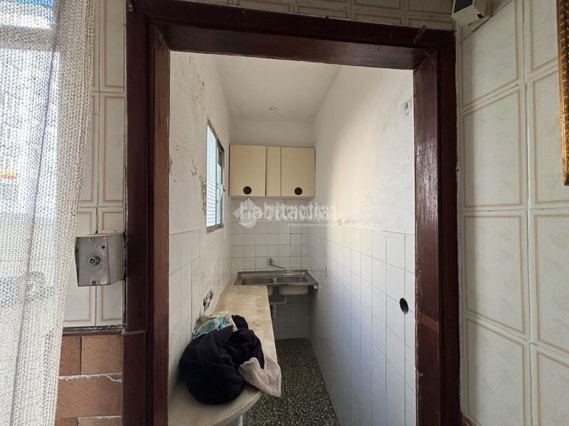 Foto b537ff67-633b-4b82-80a6-45d2d658fb5b. Business premise in Los Castros Santander
