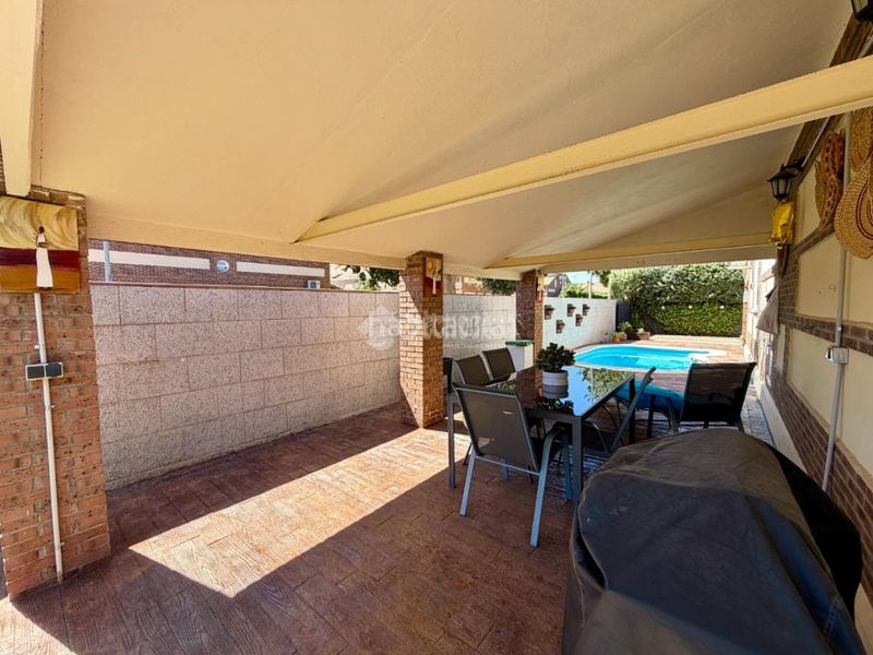 Foto 77b11461-6423-411c-a852-eff1b6b27359. Casa pareada casa en venta en Villanueva de la Torre