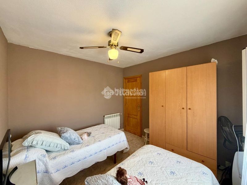 Foto c7e019f3-52b0-4f7a-a52b-3b18c6ba96bf. Casa pareada casa en venta en Villanueva de la Torre