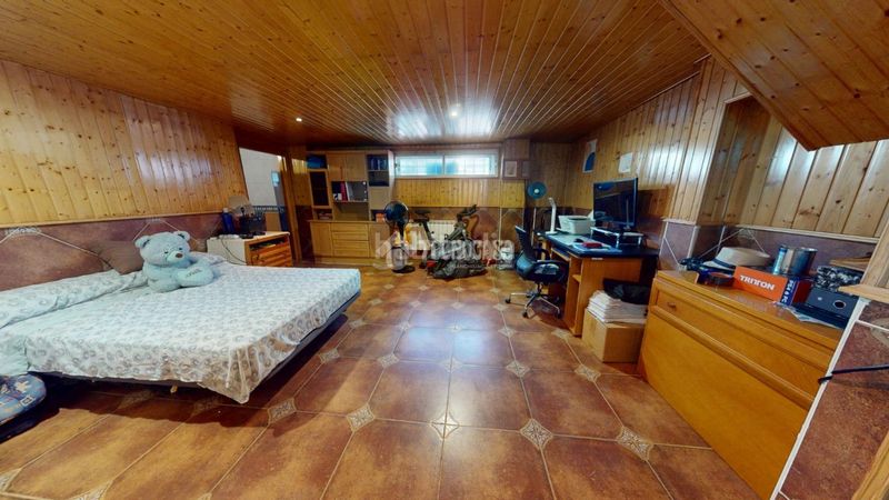 Foto 1646e498-a424-4d0b-ac22-c29c9d5d4511. Casa bifamiliare con riscaldamento parcheggio in Vallehermoso Azuqueca de Henares
