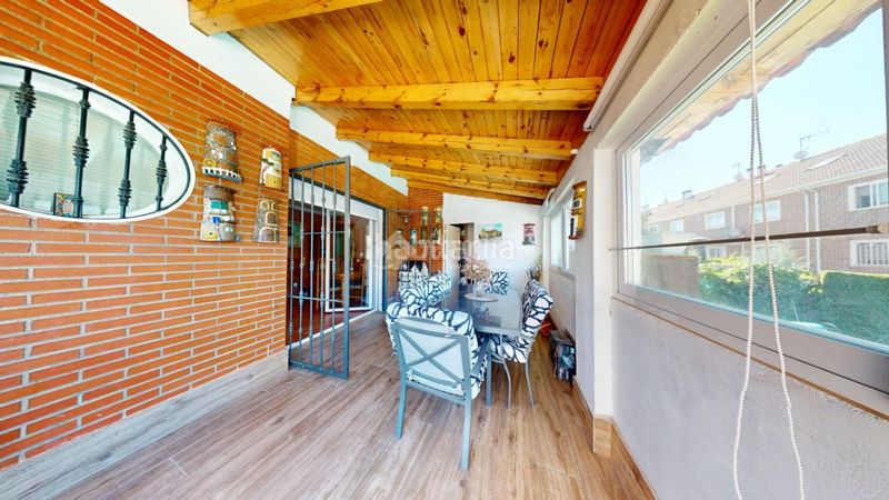 Foto 32193a59-d986-4887-bb57-3e2dc1aa3431. Casa bifamiliare con riscaldamento parcheggio in Vallehermoso Azuqueca de Henares