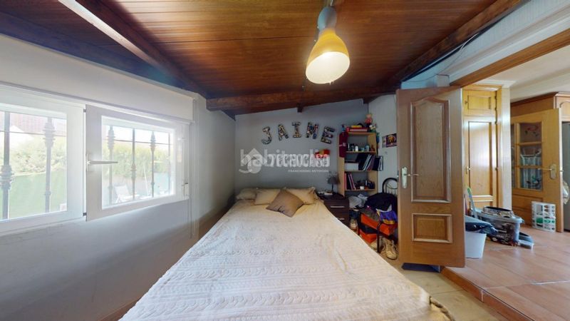 Foto 3392dd9c-6b25-4838-a354-d149e8d3bd68. Casa bifamiliare con riscaldamento parcheggio in Vallehermoso Azuqueca de Henares