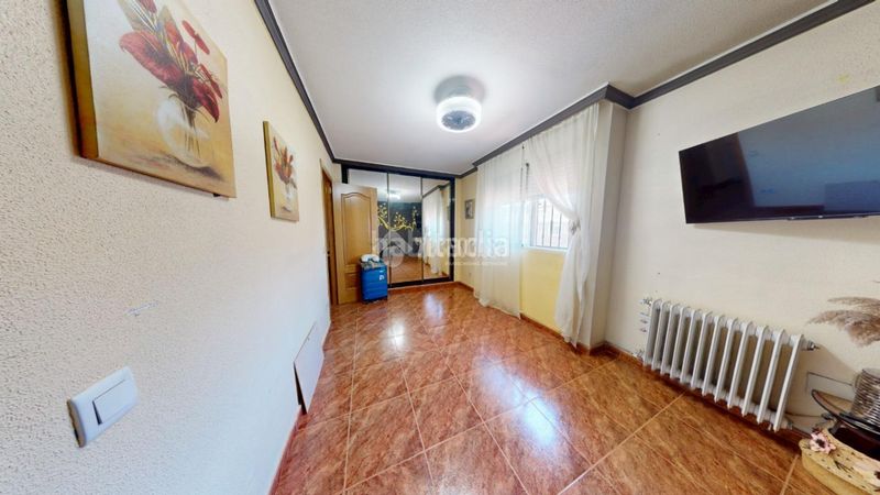 Foto 801105a7-e24c-4e47-9f1c-0daa2799bb62. Casa bifamiliare con riscaldamento parcheggio in Vallehermoso Azuqueca de Henares