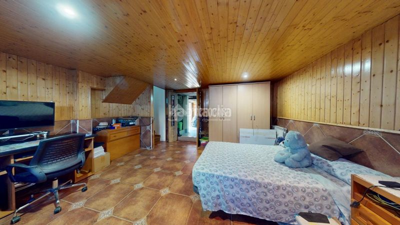 Foto b6fc58b1-efd6-4ddd-9dd3-5b3e0e73ec5a. Casa bifamiliare con riscaldamento parcheggio in Vallehermoso Azuqueca de Henares