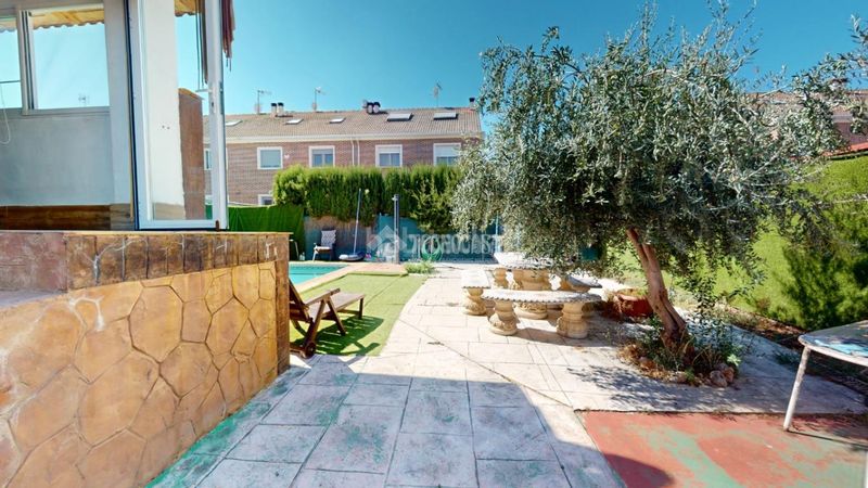 Foto ff7a76c6-adeb-47b5-a24f-4bfe80922d7c. Casa bifamiliare con riscaldamento parcheggio in Vallehermoso Azuqueca de Henares
