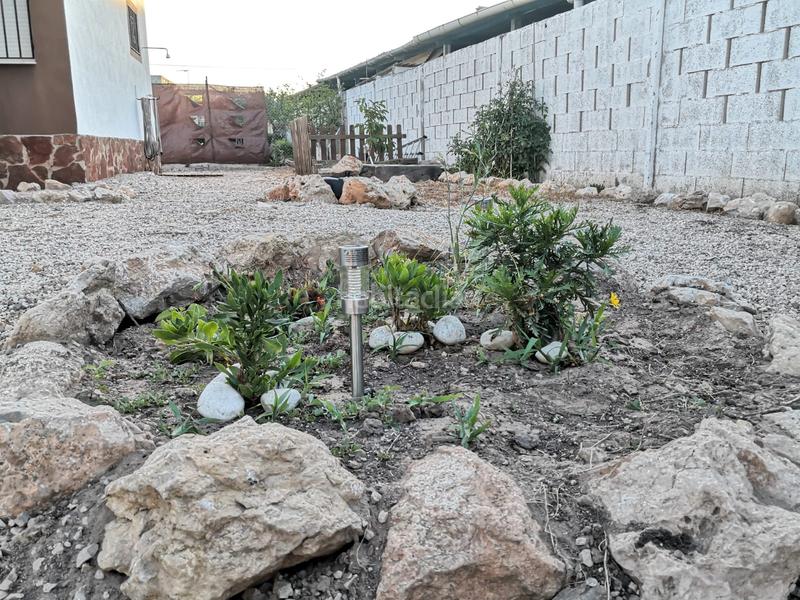 Foto 9baa5a32-5fa9-4f09-8f18-ceff2c6b1988. Xalet amb xemeneia aparcament a El Marenyet Cullera