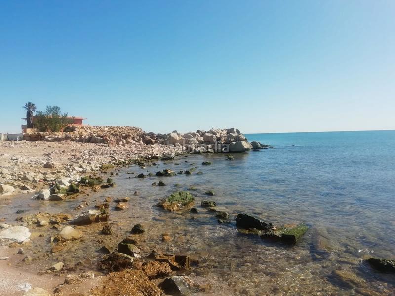 Foto ef7a82cf-ae2e-4b50-90a8-b1c549010820. Xalet amb xemeneia aparcament a El Marenyet Cullera