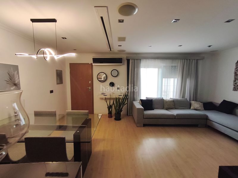 Foto cafd99df-f267-4f7d-93d6-f24e3c52289c. Casa amb aparcament a Llaurí