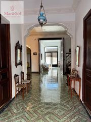 Haus in Favara. Casa en venta en favara, con 5 dormitorios, baño, 2 balcones y 2