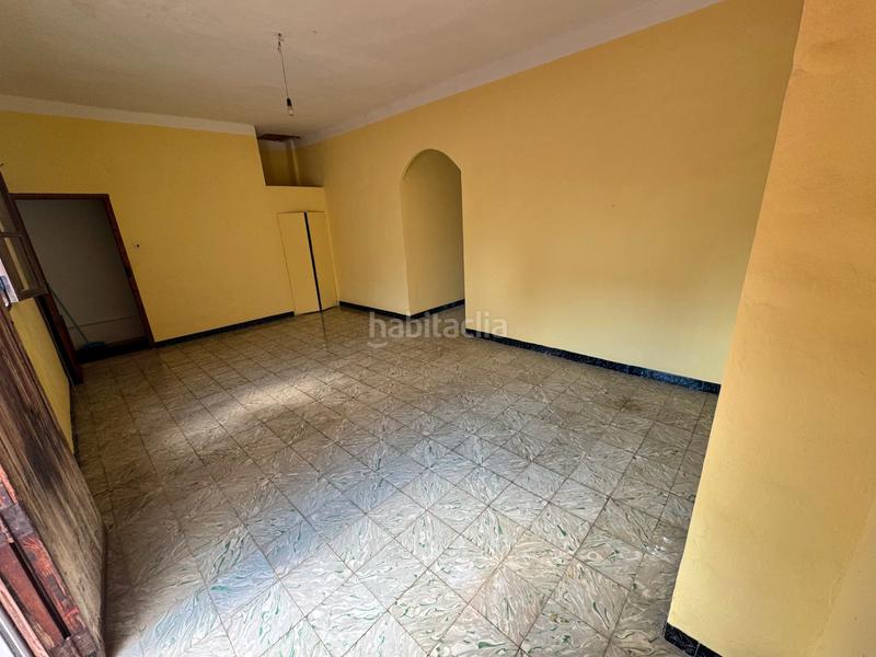 Foto 30084c76-860b-4e2f-a2d7-98dcd36e7bb5. Reihenhaus mit kamin in Favara