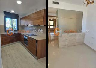 Chalet in Poble. Xalet adossat exclusiu a primera línia de platja cristall – pi a