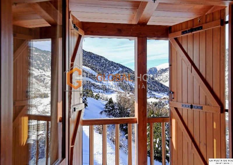 Foto 47a0bfd1-fef9-46ce-9940-08d4b68cafb3. Flat in camí del port dret 18 in Soldeu-Incles Canillo