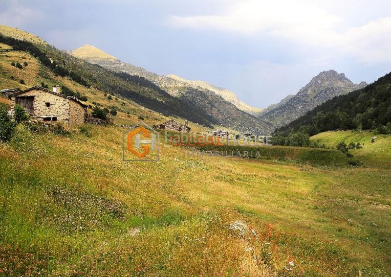 Foto 7a768417-dd83-4b75-92b3-d34592e0ce35. Flat in camí del port dret 18 in Soldeu-Incles Canillo