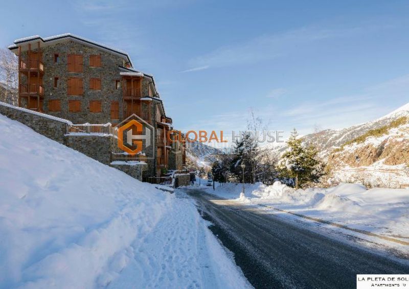 Foto 7ab25840-fb46-4fe1-a579-5fd992f88ba3. Flat in camí del port dret 18 in Soldeu-Incles Canillo
