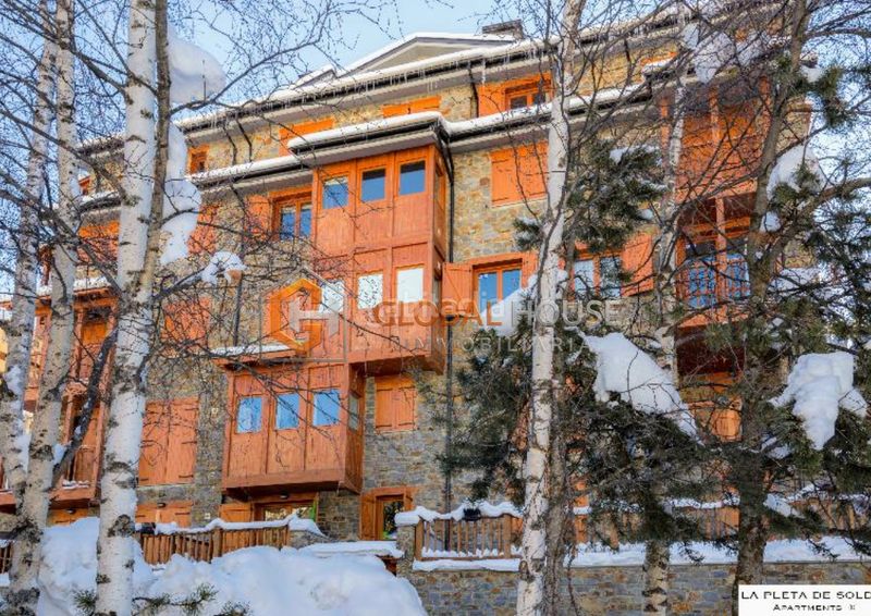 Foto 95ac1544-fa4f-4a5a-8d6d-78c52ae5ce97. Flat in camí del port dret 18 in Soldeu-Incles Canillo