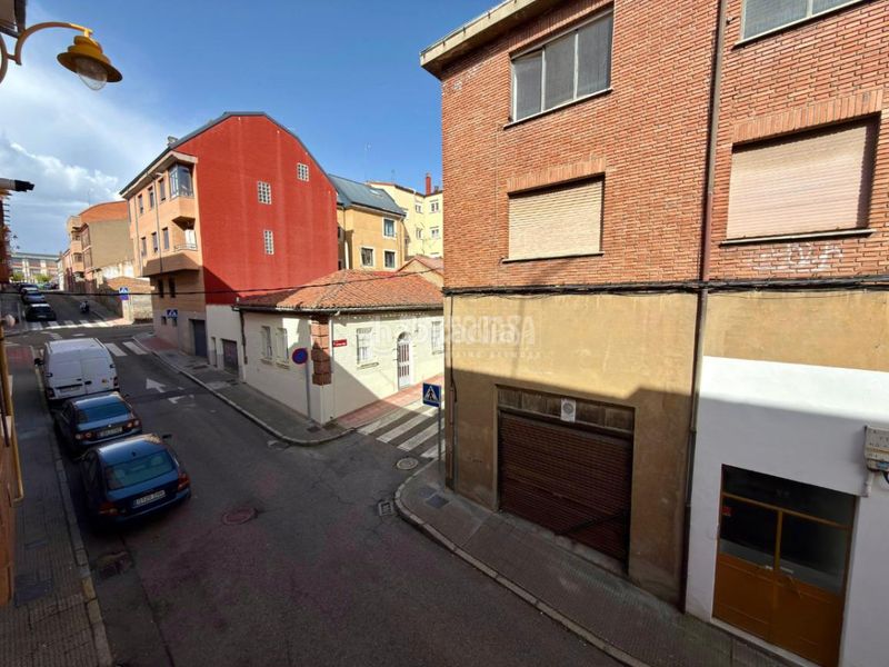 Foto 5f17b5a4-328b-402d-b73c-f6f8e9379c2e. Pis amb calefacció a San Esteban León