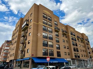 Etagenwohnung  Av. san ignacio de loyola. Piso en venta en león