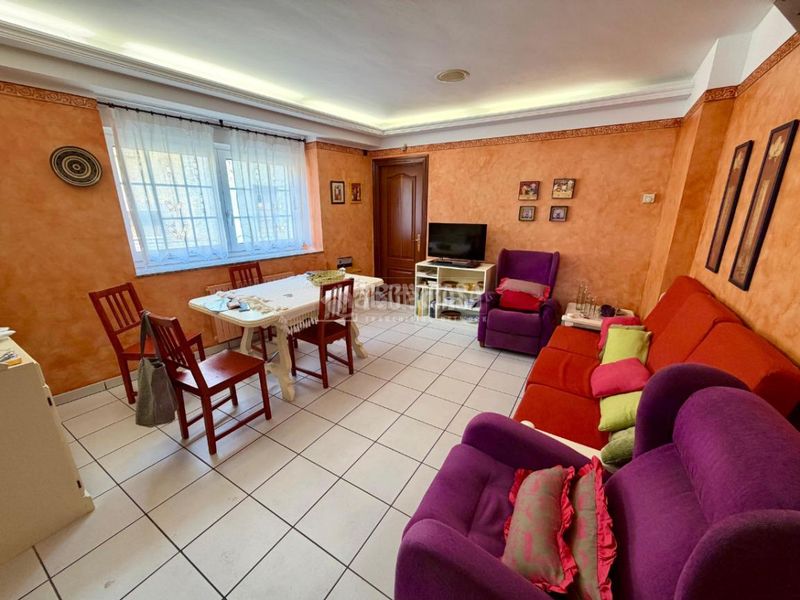 Foto ab9f4e87-6f74-4cea-bb00-240f7fb00def. Casa amb calefacció aparcament a Carrizo