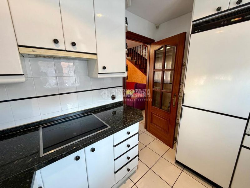 Foto ba195f5b-87b0-431e-937c-65832d2e80f5. Casa amb calefacció aparcament a Carrizo