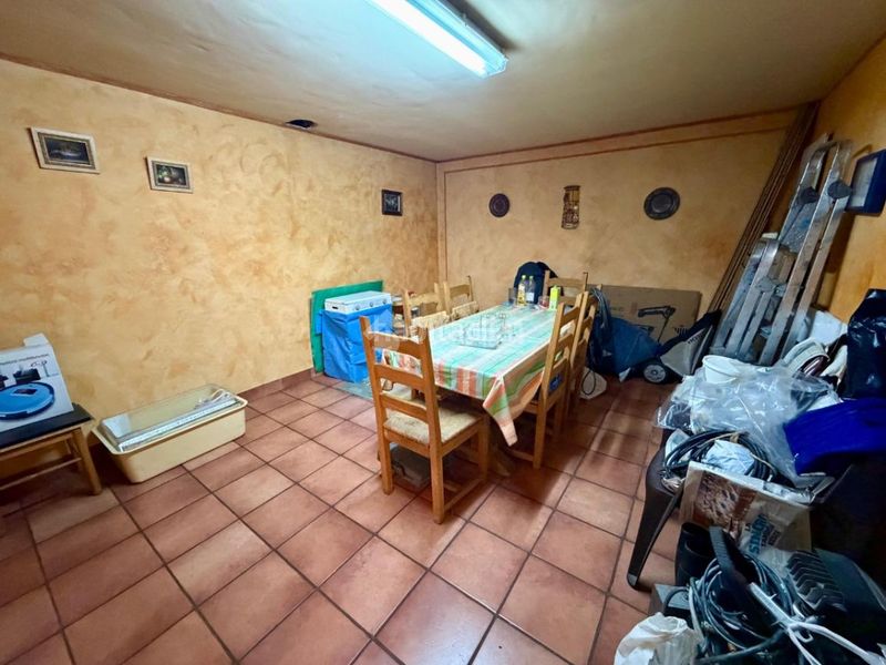 Foto 1423cd7c-22d1-47df-aaf8-1e2cb7348fa4. Casa aparellada amb calefacció aparcament a Las Eras de Renueva León