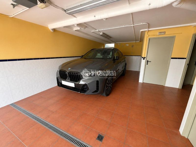 Foto 64c724da-5d6e-4ae9-b6e1-cdd52502f5be. Casa aparellada amb calefacció aparcament a Las Eras de Renueva León