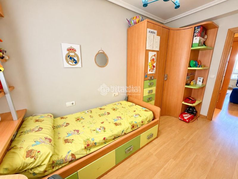 Foto 4e2796a7-1a2e-40e4-8d38-b3a4d8a7c01c. Pis amb calefacció a Centro Ciudad León