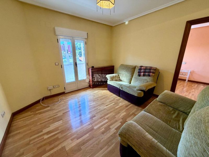 Foto 69a2bf73-fb6e-4e33-bb10-3180756bc3b8. Pis amb calefacció a Crucero León