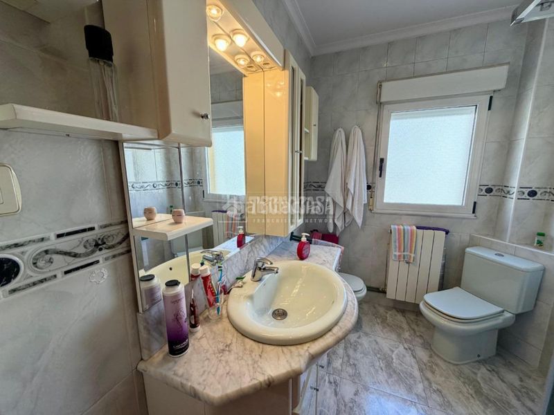 Foto f4fd69bd-2aba-4eee-ad54-a74066581618. Pis amb calefacció a Crucero León